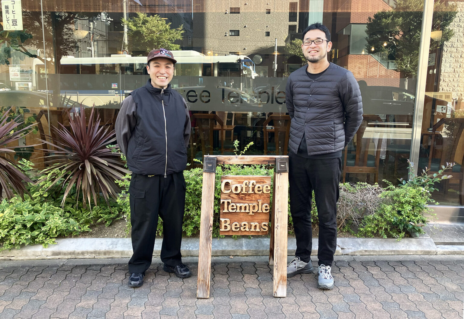 「時間」と「回す」がつなぐ、セカンドブランドの新たなロゴデザイン | Kobe Creators Note｜神戸クリエイターズノート